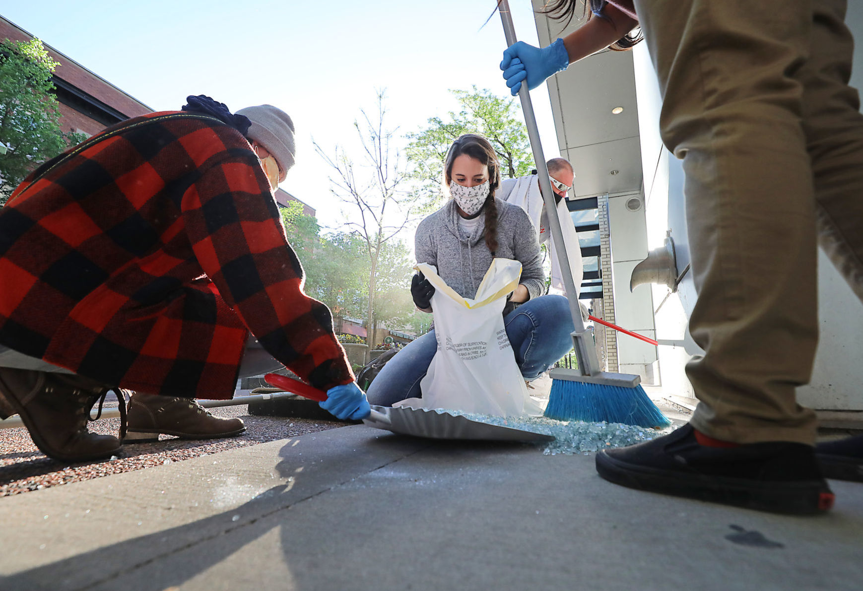 Madison cleans up after riot Downtown
